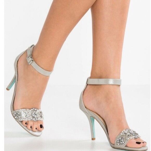 Blue by Betsey Johnson Juno Womens Sz 6 M Rhinestone Beaded Silver Heels Sandals - Picture 1 of 11